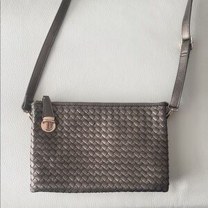 Chic Woven Crossbody Bag - Dark Brown